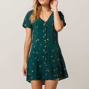 NWT sleeves Emerald Green Front Button Dress
